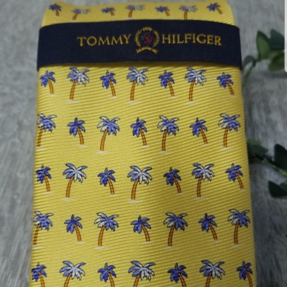 Tommy Hilfiger Palm Tree Silk Tie